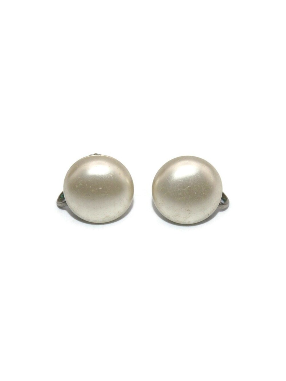 Vintage Silver Tone Faux Pearls Screw Back Earrings.